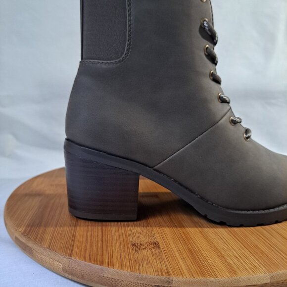 Avenue Evans Sloane Lace Up Ankle Boot Brown Size 6 Wide Fit NWT - Picture 3 of 10